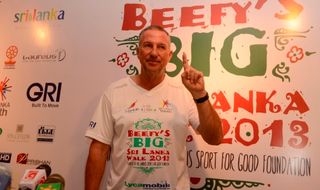 beefys_bid_sri_lanka_walk_pressconference