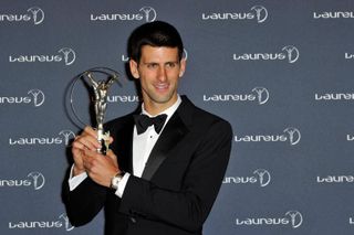 DJOKOVIC_STATUETTE_2012