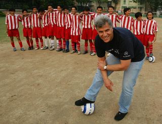 MARK-SPITZ-HONG-KONG-LAUREUS-PROGRAMME-2006