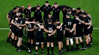 NEW-ZEALAND-TEAM-HUDDLE