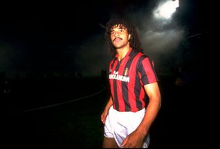 RUUD-GULLIT-MILAN-(2)