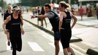 SEB-COE-CHEERING-ON-LAUREUS-RUNNER-(1)